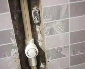 青冈卫生间测漏水